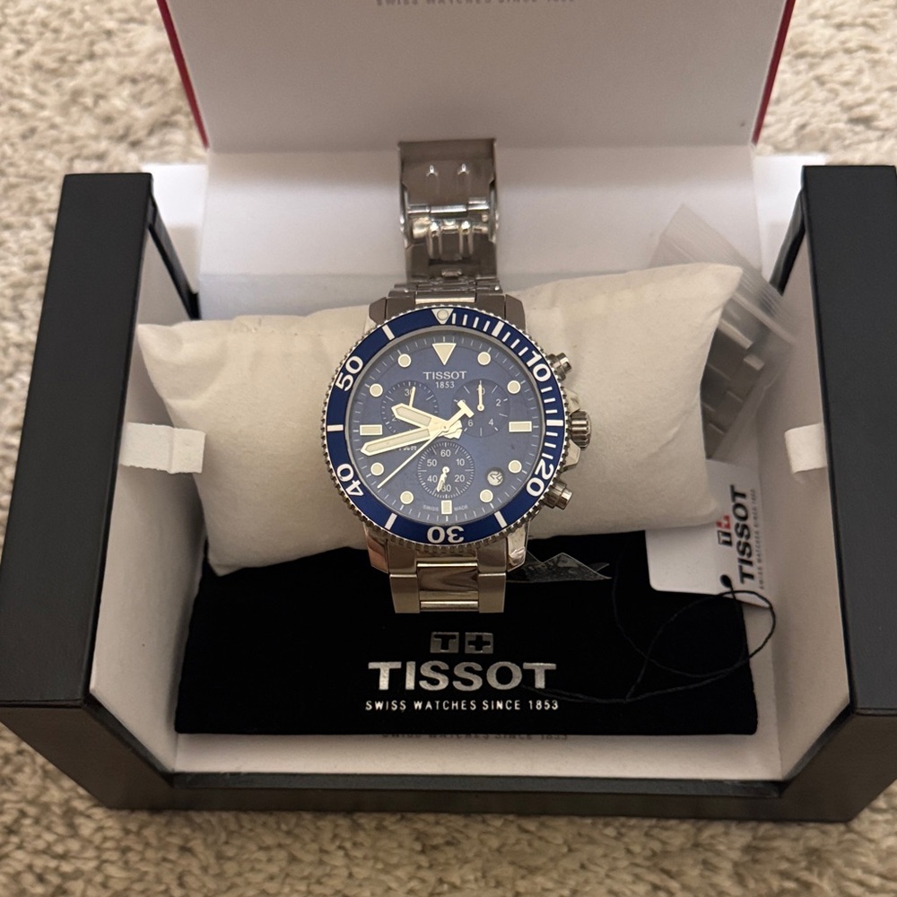 Not working/ no battery Authentic Tissot Men's Silver and Blue Watch